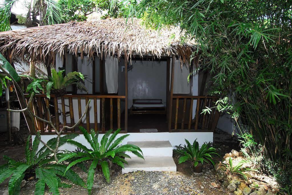 Blue Bayou Bungalows Balabag  Exterior foto